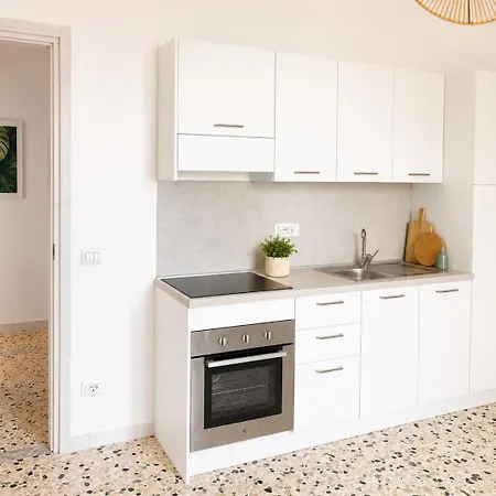 Il Balcone Sul Mare Apartment *